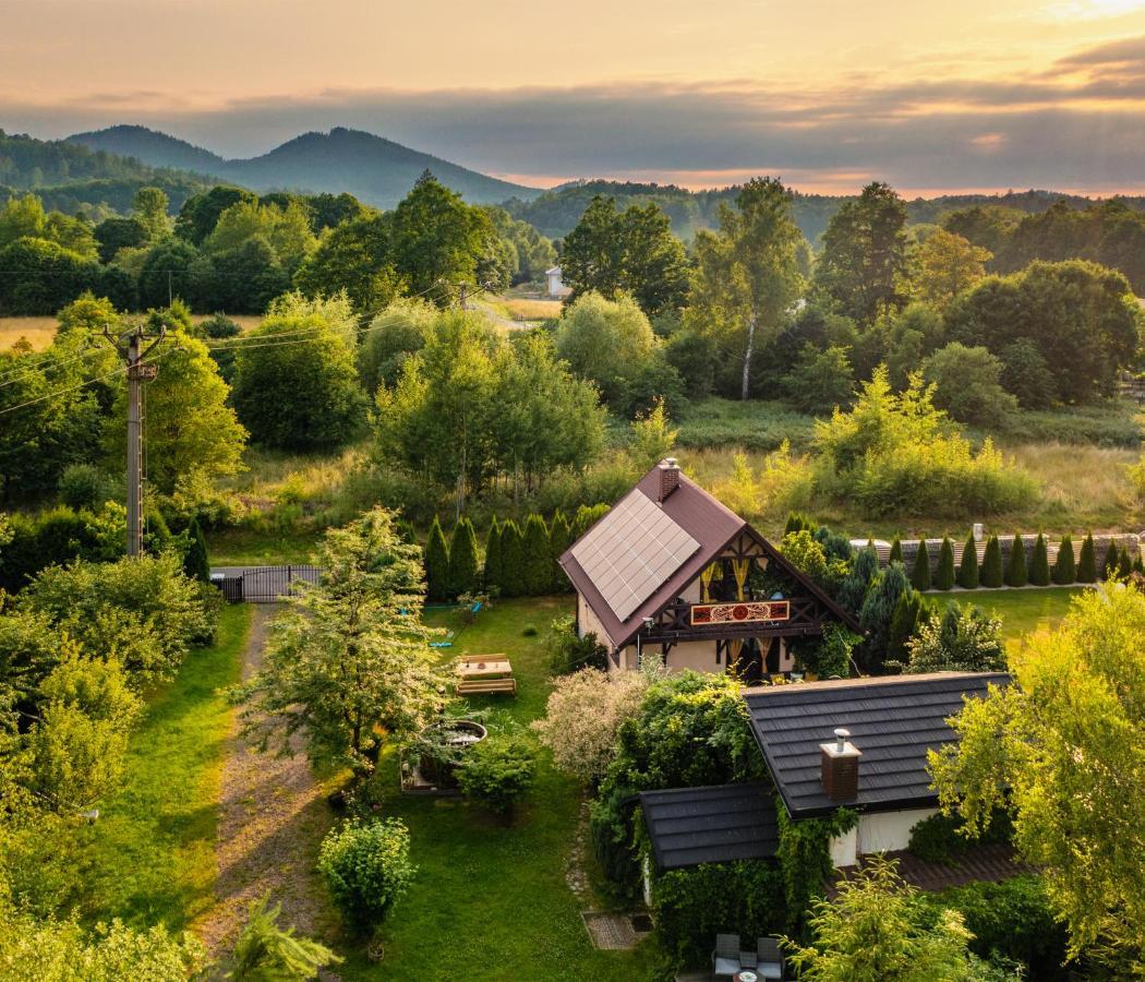 Smyrkowy Dom Z Kominkiem Z Goraca Balia Kolo Karpacza Janowice Wielkie Exteriér fotografie