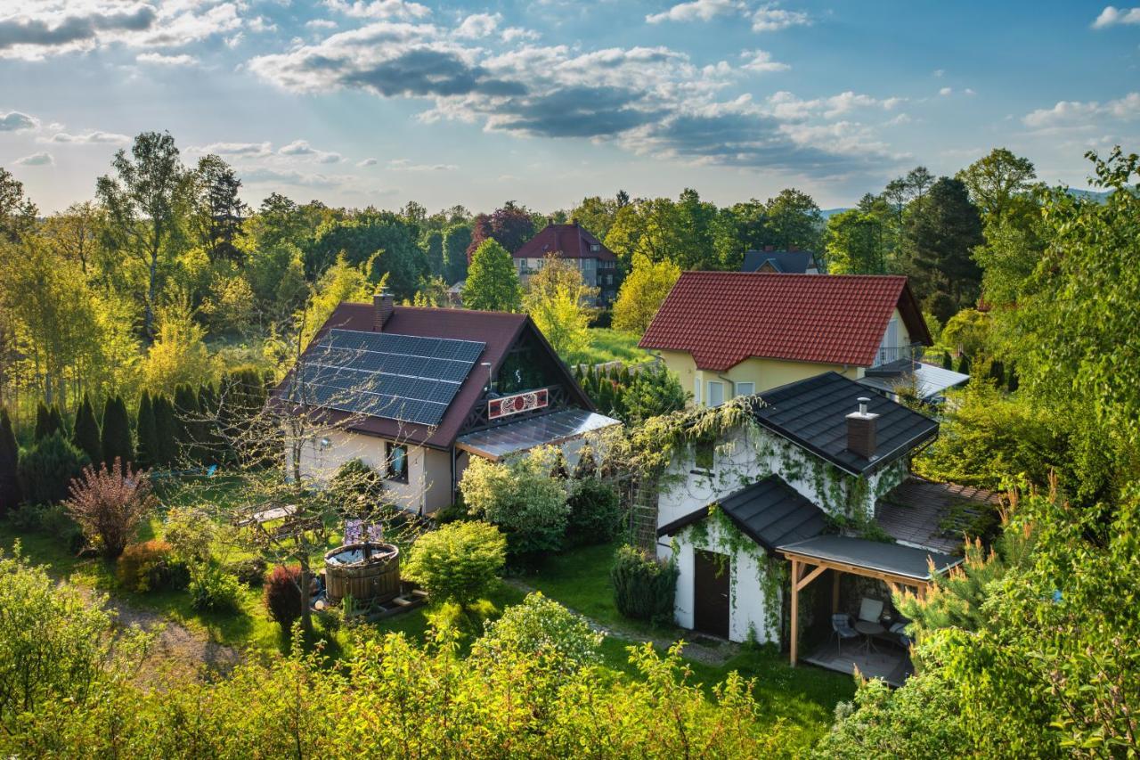 Smyrkowy Dom Z Kominkiem Z Goraca Balia Kolo Karpacza Janowice Wielkie Exteriér fotografie